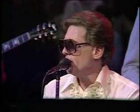 Youtube: Jerry Lee Lewis - Whole Lotta Shakin' Goin' On