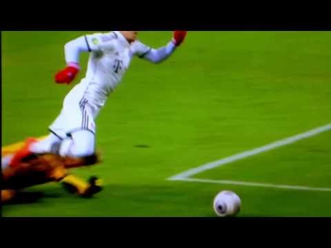 Youtube: FC Augsburg - FC Bayern München 0 - 2 // DFB Pokal 2013/2014 // 04/12/2013 // Hitz vs. Arjen Robben