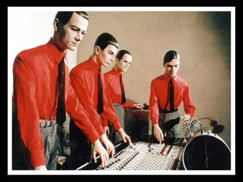 Youtube: kraftwerk Spiegelsaal