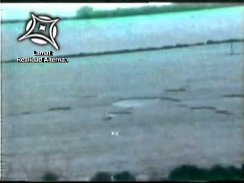 Youtube: Oliver's Castle Crop Circle - The Original Footage