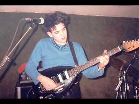 Youtube: The Cure -- The Upstairs Room ( 1983 )
