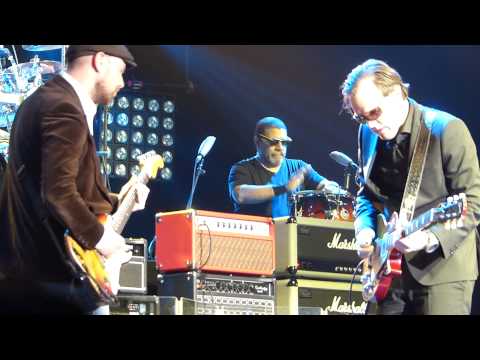 Youtube: 20140228, "Love Ain't A Lovesong" Bonamassa featuring Henrik Freischlader, Frankfurt