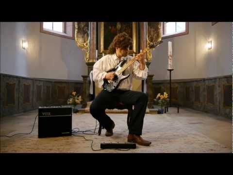 Youtube: Daniel MacFarlane:Cello Suite No1 Prelude(the whole suite)electric guitar-J. S. Bach:BWV1007 viral