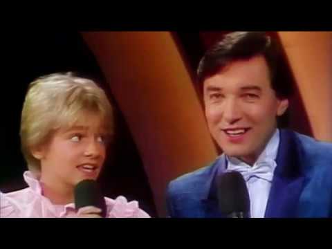 Youtube: Karel Gott & Darinka - Fang das Licht 1985