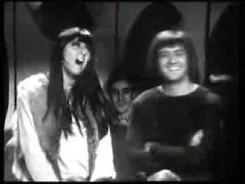 Youtube: I Got You Babe - Sonny and Cher Top of the Pops 1965