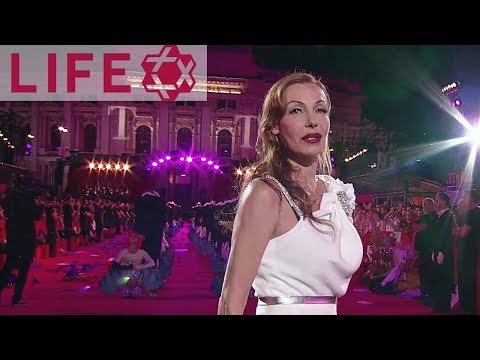 Youtube: Ute Lemper - Sag mir, wo die Blumen sind | LIFE BALL 2017