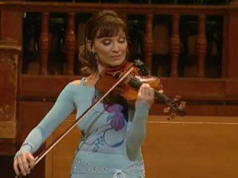 Youtube: KATICA ILLÉNYI - Monti Czardas