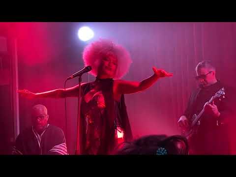 Youtube: Lady Blackbird - Did Somebody Make A Fool Out Of You (Live 2022)