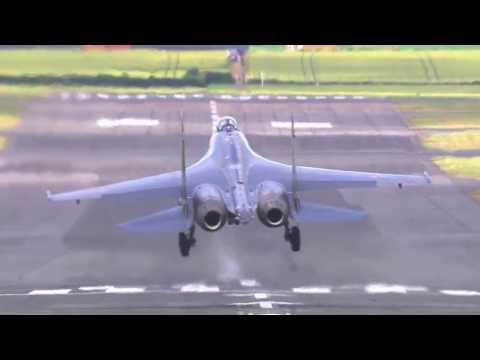 Youtube: SUKHOI SU35 (Vidéo officielle Salon du Bourget 2013 / Official video Paris Air Show 2013)