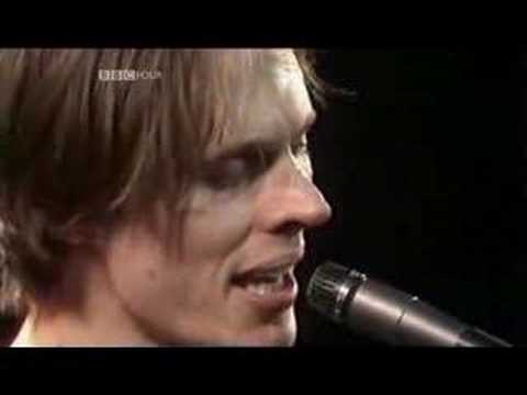 Youtube: Television - Foxhole (live)