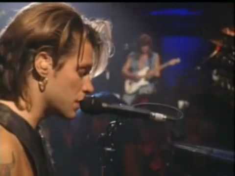 Youtube: Bon Jovi - Bed of Roses
