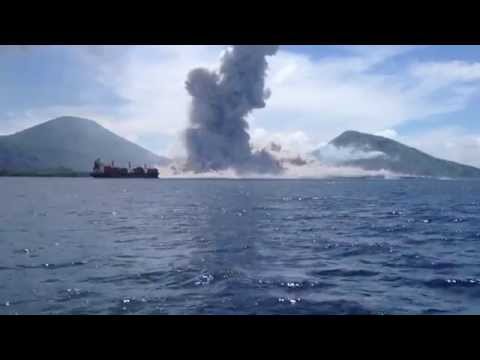 Youtube: Volcano Eruption in Papua New Guinea