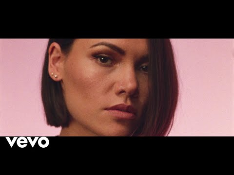 Youtube: Sinead Harnett - Body