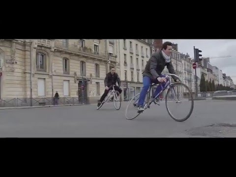 Youtube: TROCADÉRO-FIXIE bike
