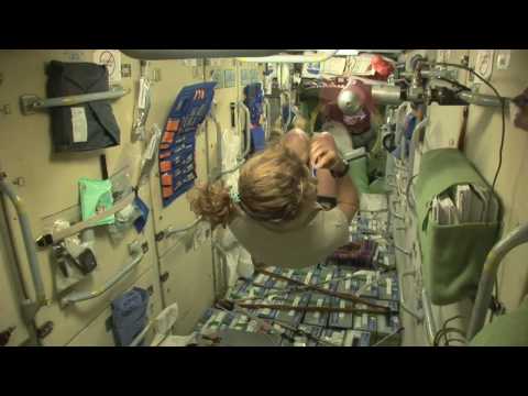 Youtube: Space Tourists - Trailer HD (Deutsch)