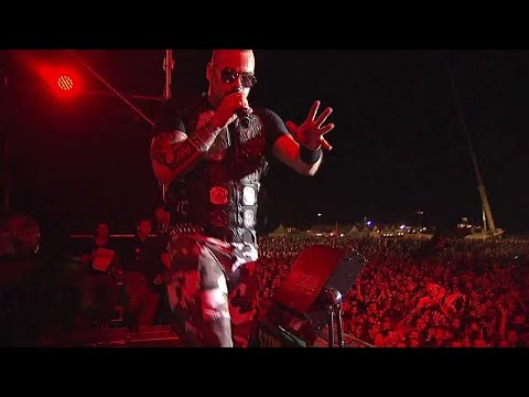 Youtube: SABATON - Uprising (OFFICIAL LIVE)