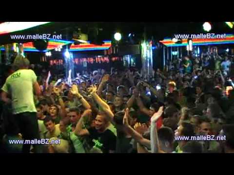 Youtube: Mickie Krause - Geh doch zu Hause - RIU Palace - 13-7-2010.wmv