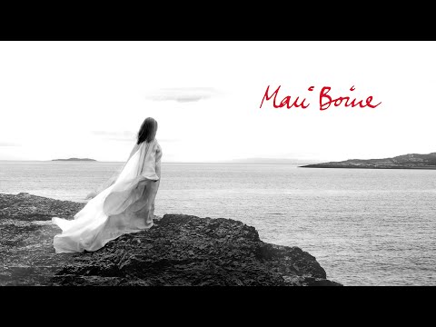 Youtube: Mari Boine - Roahkkadit rohtte luođi mánážan / Child, Listen Child (Official Lyrics Video)