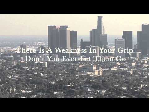 Youtube: Hollywood Undead - "Outside" (Official Lyric Video)