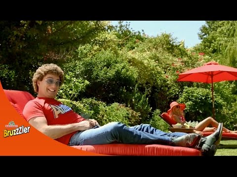 Youtube: WIESENHOF Bruzzzler und Atze Schröder: Lang, Lang!