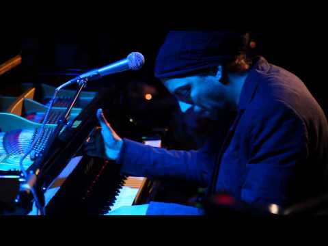 Youtube: The Touré-Raichel Collective - Hawa (LIVE)