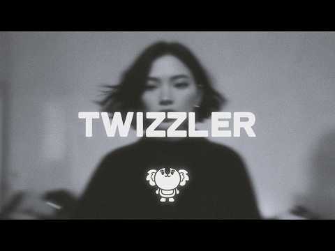 Youtube: Cigarettes After Sex - Twizzler