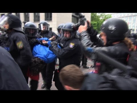 Youtube: Gewaltsamer Polizeieinsatz nach Ausschreitungen bei Blockupy-Demo 2013 (lange Version)