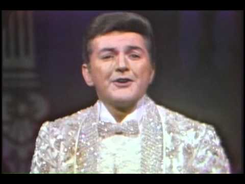 Youtube: Liberace The Impossible Dream.wmv