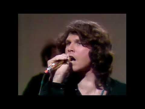 Youtube: The Doors Live On The Smothers Brothers (1968) 