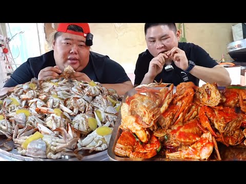 Youtube: 大胖2000多买30斤梭子蟹，猴哥一半清蒸一半辣炒，肉质鲜嫩吃美了！【胖猴仔】