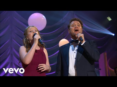 Youtube: David Phelps and Maggie Beth Phelps - Agnus Dei [Live]