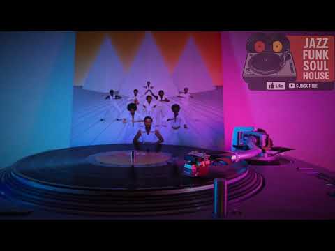 Youtube: Earth, Wind & Fire - Earth, Wind & Fire - 1976