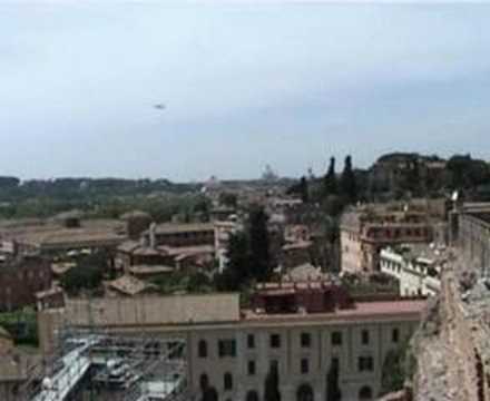 Youtube: UFO IN ROME