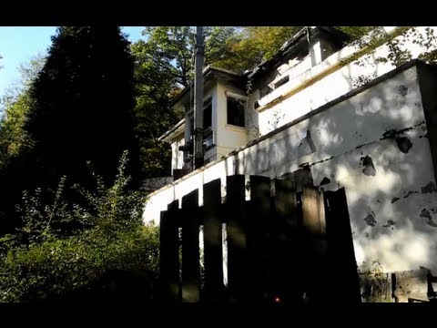 Youtube: LOST PLACES:  Der ehemalige Pärchenclub   |  Deutschland  (Urban Exploration)