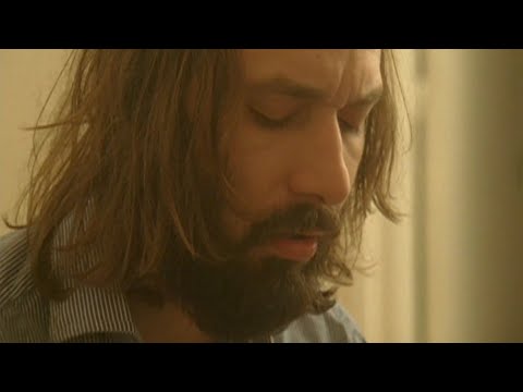 Youtube: Sébastien Tellier - L'amour et la violence (Official Video)