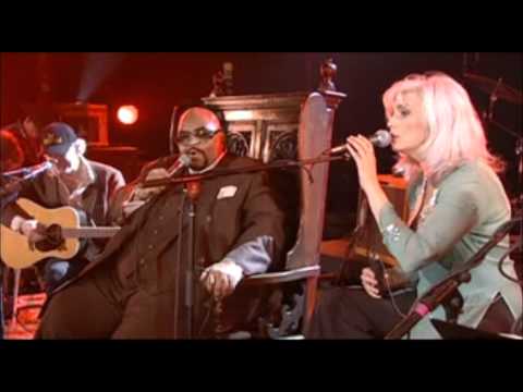 Youtube: Solomon Burke & Emmylou Harris  -  We're Gonna Hold On