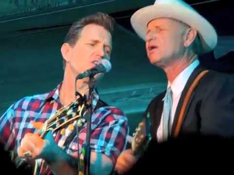 Youtube: Nick Isaak with Chris Isaak, Gruene Hall 2013