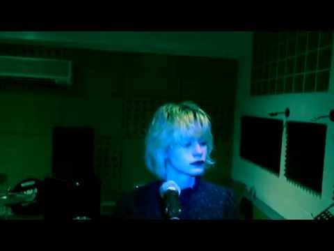 Youtube: Crystal Castles - Kept