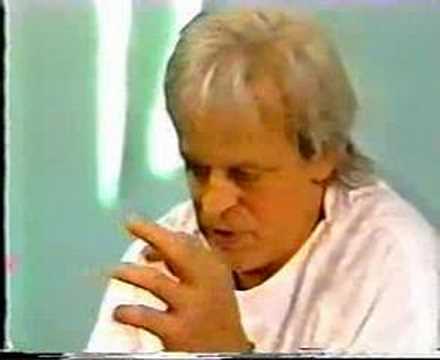 Youtube: Kinski raesoniert ueber Gott & die Welt