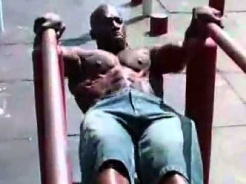 Youtube: Ghetto Workout Training ohne Equipment und Gewichte mit Hannibal