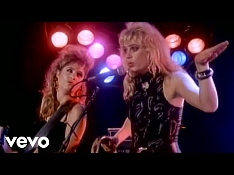 Youtube: The Bangles - Walk Like an Egyptian (Official Video)