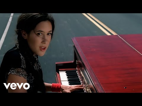 Youtube: Vanessa Carlton - A Thousand Miles