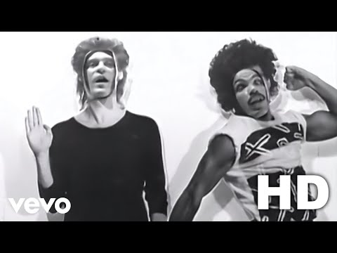 Youtube: Daryl Hall & John Oates - Out Of Touch (Official HD Video)