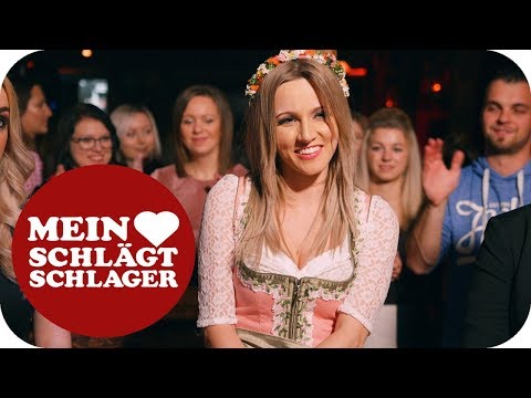 Youtube: Melissa Naschenweng - I steh auf Bergbauernbuam (Offizielles Video)