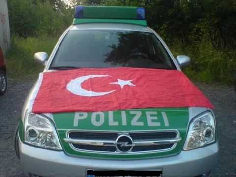 Youtube: Polizist wird verarscht