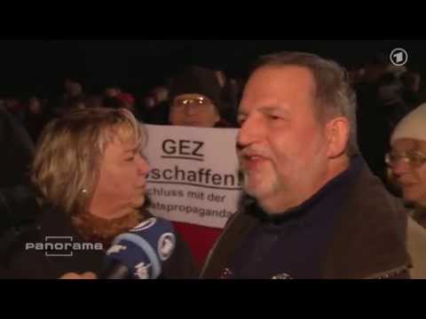 Youtube: Kontaktversuch: "Lügenpresse" trifft Pegida   | Panorama | NDR