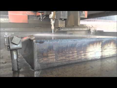 Youtube: Wasserstrahlschneiden von 100mm Stahlblech