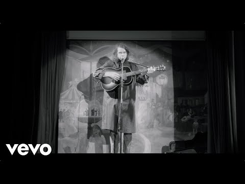 Youtube: Kevin Morby - Downtown's Lights (Official Video)