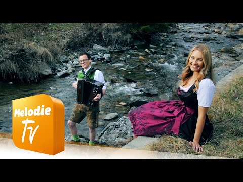 Youtube: Bergblitz Daniel & Natalie Lament - Sandy River (Offizielles Musikvideo)
