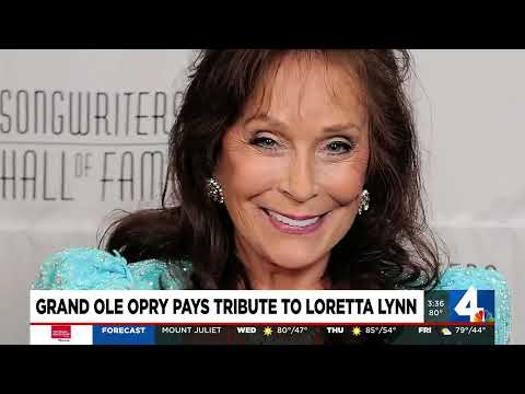 Youtube: Grand Ole Opry pays tribute to Loretta Lynn